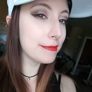 Meet your Posher, Yunie